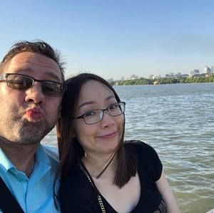 Meet your Posher, Dustin